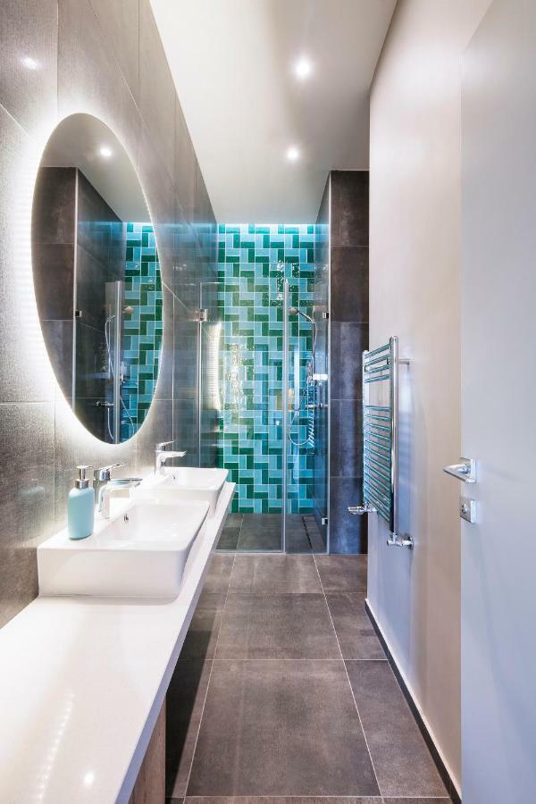 Lakeside Residences Apartman *